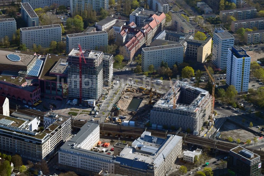 Berlin von oben - Baustelle zum Neubau einer Mehrfamilienhaus-Wohnanlage Grandaire im Ortsteil Mitte in Berlin, Deutschland