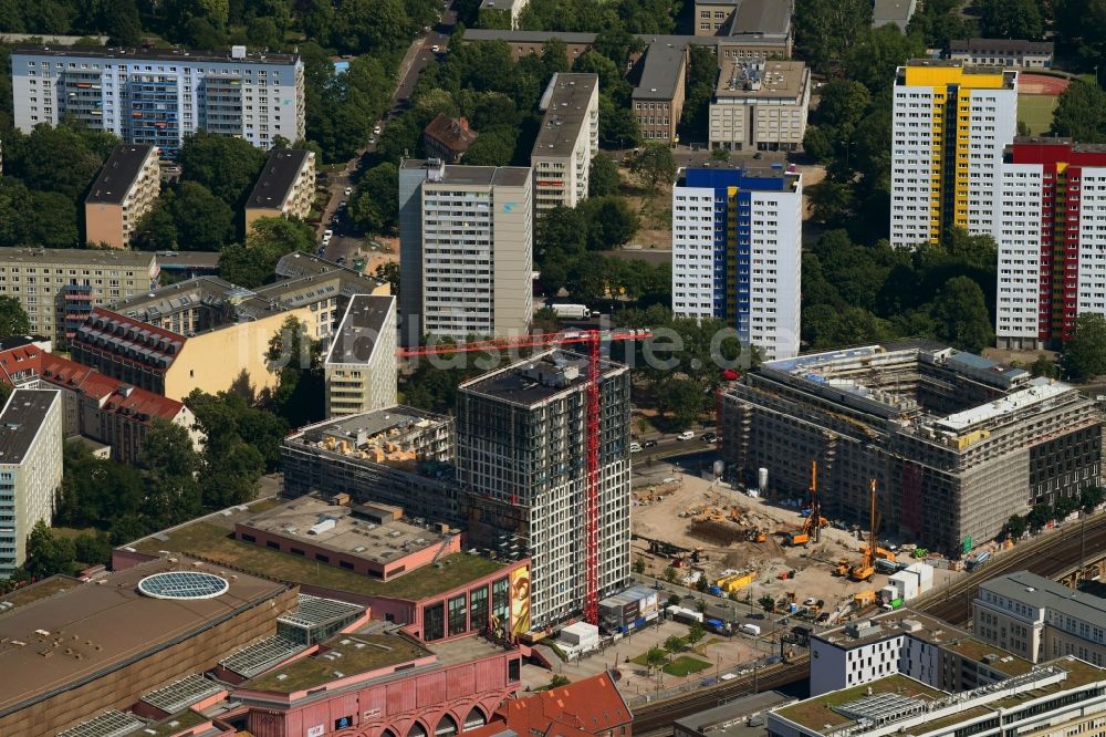 Luftbild Berlin - Baustelle zum Neubau einer Mehrfamilienhaus-Wohnanlage Grandaire im Ortsteil Mitte in Berlin, Deutschland