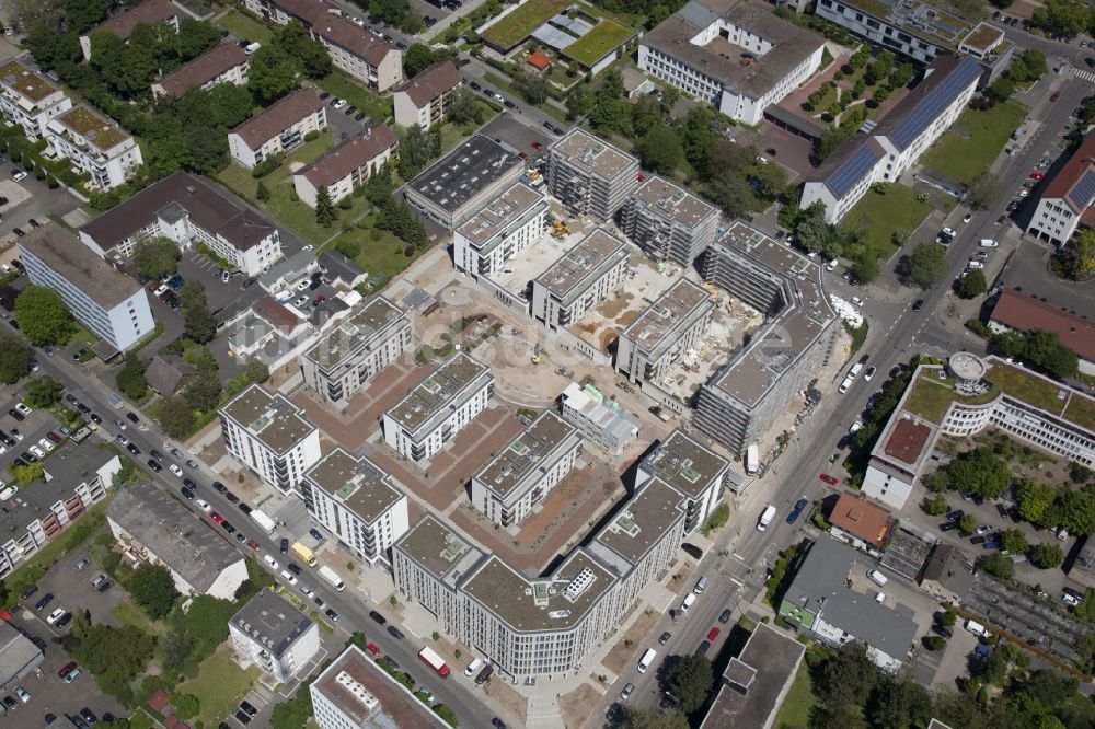 Wiesbaden von oben - Baustelle zum Neubau einer Mehrfamilienhaus-Wohnanlage „Grüne Mitte“ im Ortsteil Südost in Wiesbaden im Bundesland Hessen, Deutschland