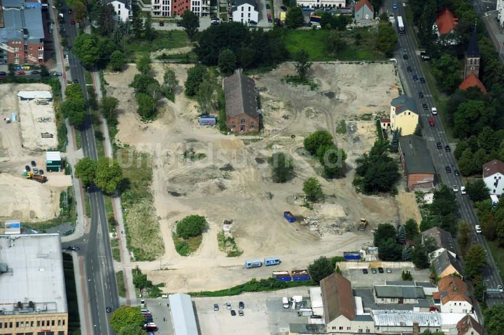 Berlin aus der Vogelperspektive: Baustelle zum Neubau einer Mehrfamilienhaus-Wohnanlage der Gut Alt-Biesdorf in Berlin, Deutschland