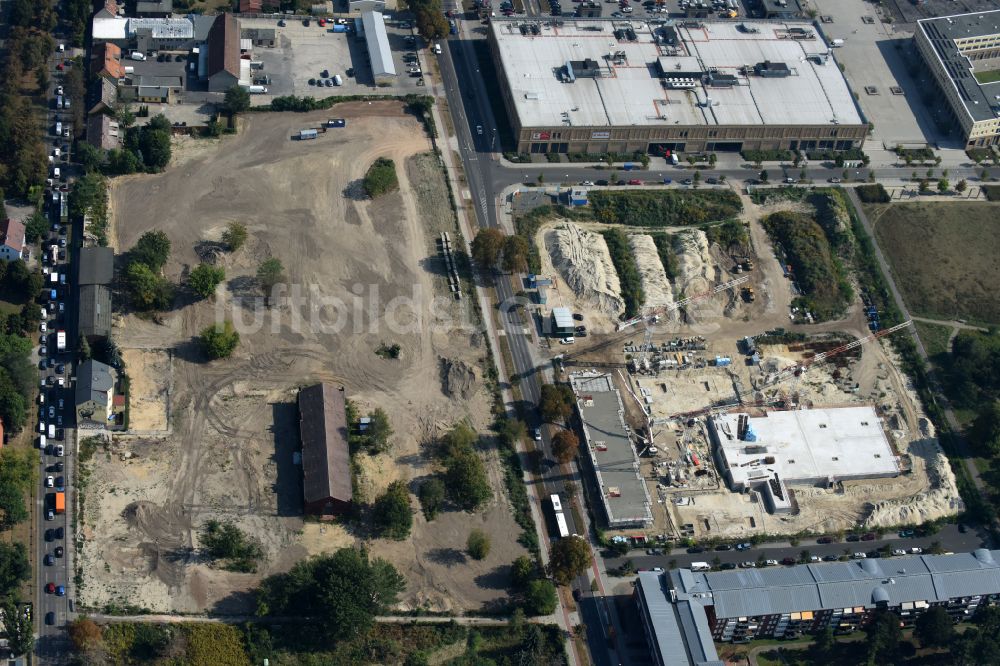 Luftbild Berlin - Baustelle zum Neubau einer Mehrfamilienhaus-Wohnanlage der Gut Alt-Biesdorf in Berlin, Deutschland