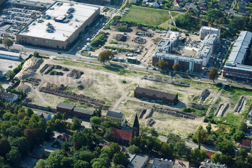 Luftaufnahme Berlin - Baustelle zum Neubau einer Mehrfamilienhaus-Wohnanlage der Gut Alt-Biesdorf in Berlin, Deutschland