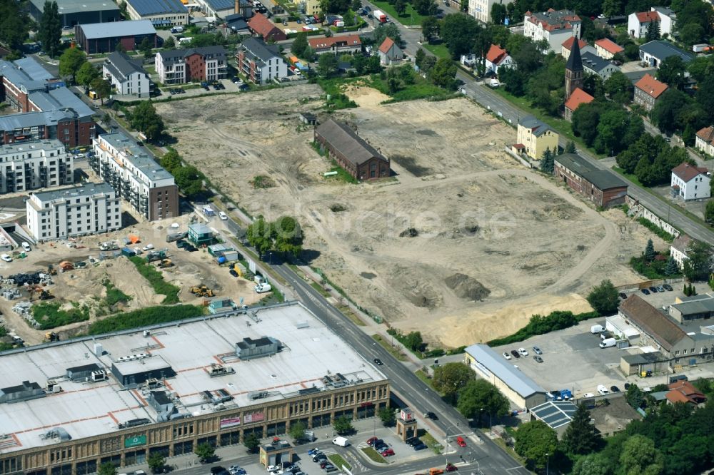 Berlin aus der Vogelperspektive: Baustelle zum Neubau einer Mehrfamilienhaus-Wohnanlage der Gut Alt-Biesdorf in Berlin, Deutschland