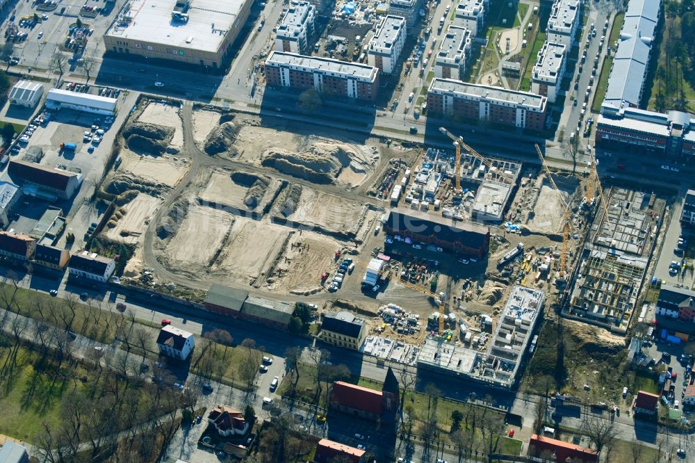 Luftaufnahme Berlin - Baustelle zum Neubau einer Mehrfamilienhaus-Wohnanlage der Gut Alt-Biesdorf in Berlin, Deutschland