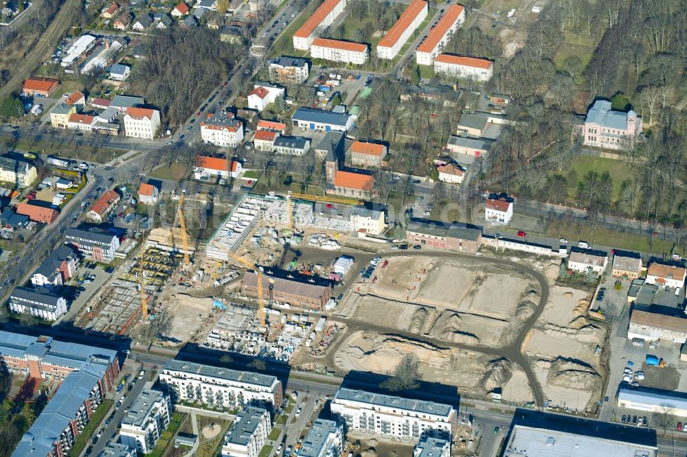 Luftaufnahme Berlin - Baustelle zum Neubau einer Mehrfamilienhaus-Wohnanlage der Gut Alt-Biesdorf in Berlin, Deutschland