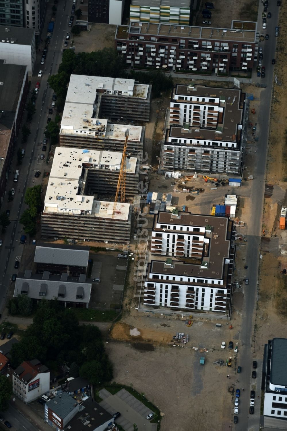 Hamburg von oben - Baustelle zum Neubau einer Mehrfamilienhaus-Wohnanlage in Hamburg