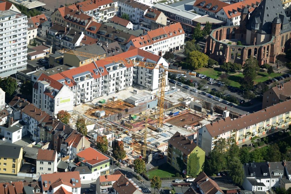 Luftaufnahme Hanau - Baustelle zum Neubau einer Mehrfamilienhaus-Wohnanlage in Hanau im Bundesland Hessen