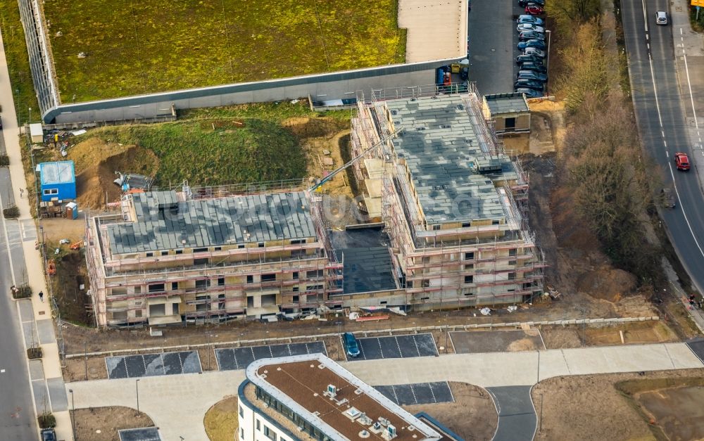 Heiligenhaus von oben - Baustelle zum Neubau einer Mehrfamilienhaus-Wohnanlage Haus Selbeck an der Rügenstraße in Heiligenhaus im Bundesland Nordrhein-Westfalen, Deutschland