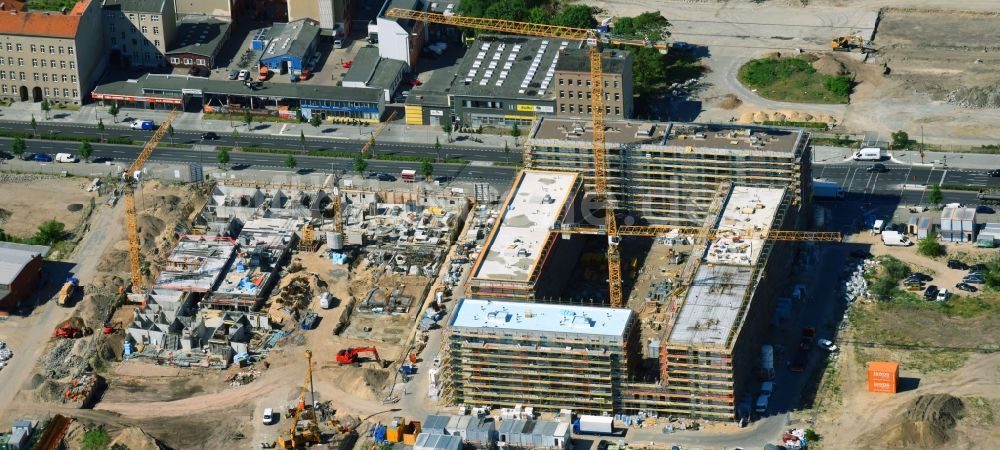 Berlin aus der Vogelperspektive: Baustelle zum Neubau einer Mehrfamilienhaus-Wohnanlage Heidestraße im Ortsteil Moabit in Berlin, Deutschland