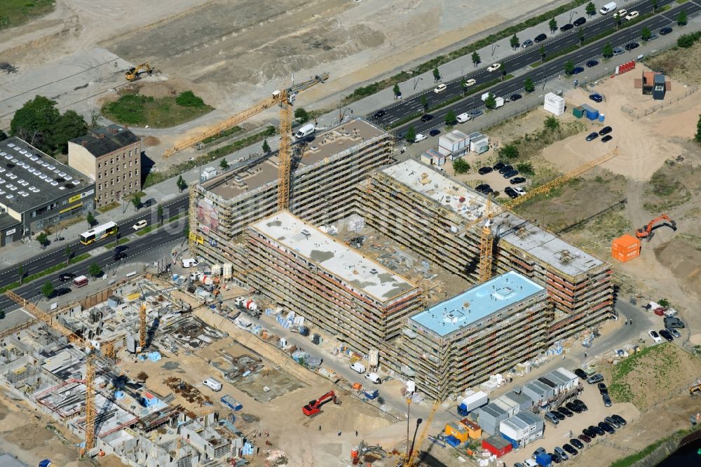 Luftbild Berlin - Baustelle zum Neubau einer Mehrfamilienhaus-Wohnanlage Heidestraße im Ortsteil Moabit in Berlin, Deutschland