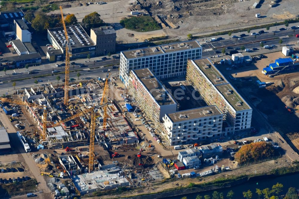 Luftaufnahme Berlin - Baustelle zum Neubau einer Mehrfamilienhaus-Wohnanlage Heidestraße im Ortsteil Moabit in Berlin, Deutschland