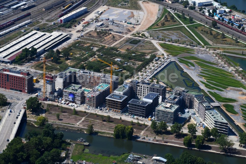 Heilbronn aus der Vogelperspektive: Baustelle zum Neubau einer Mehrfamilienhaus-Wohnanlage Heilbronn Urban Garden in Heilbronn im Bundesland Baden-Württemberg, Deutschland