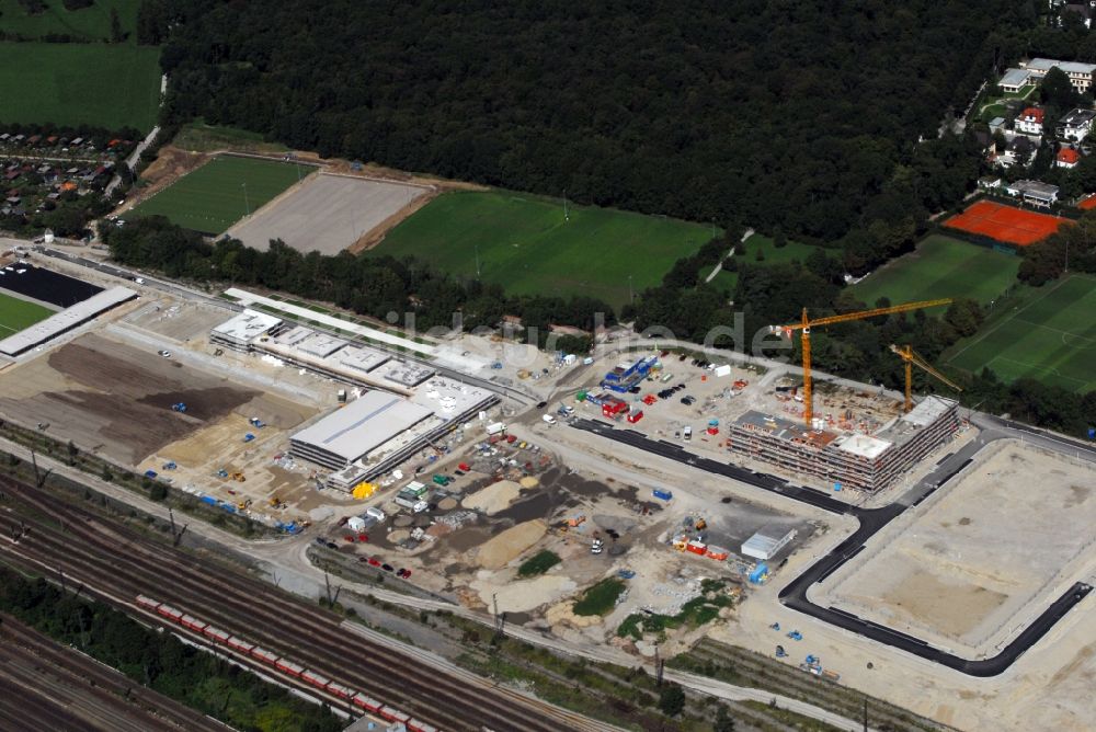 München aus der Vogelperspektive: Baustelle zum Neubau einer Mehrfamilienhaus-Wohnanlage Am Hirschgarten im Ortsteil Neuhausen-Nymphenburg in München im Bundesland Bayern, Deutschland