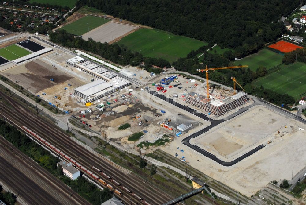 Luftaufnahme München - Baustelle zum Neubau einer Mehrfamilienhaus-Wohnanlage Am Hirschgarten im Ortsteil Neuhausen-Nymphenburg in München im Bundesland Bayern, Deutschland