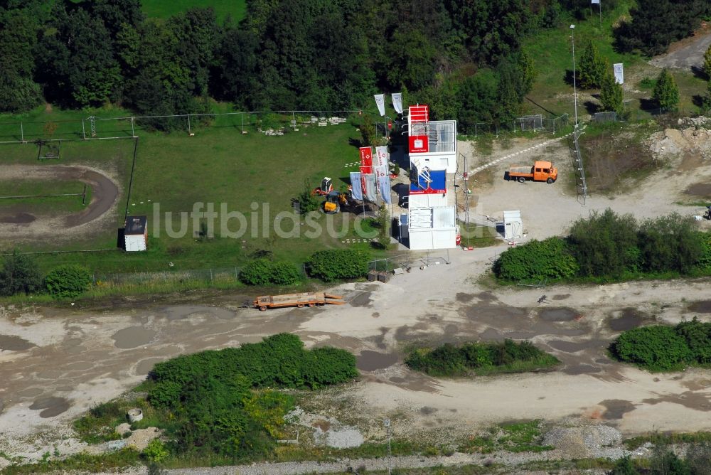 München von oben - Baustelle zum Neubau einer Mehrfamilienhaus-Wohnanlage Am Hirschgarten im Ortsteil Neuhausen-Nymphenburg in München im Bundesland Bayern, Deutschland