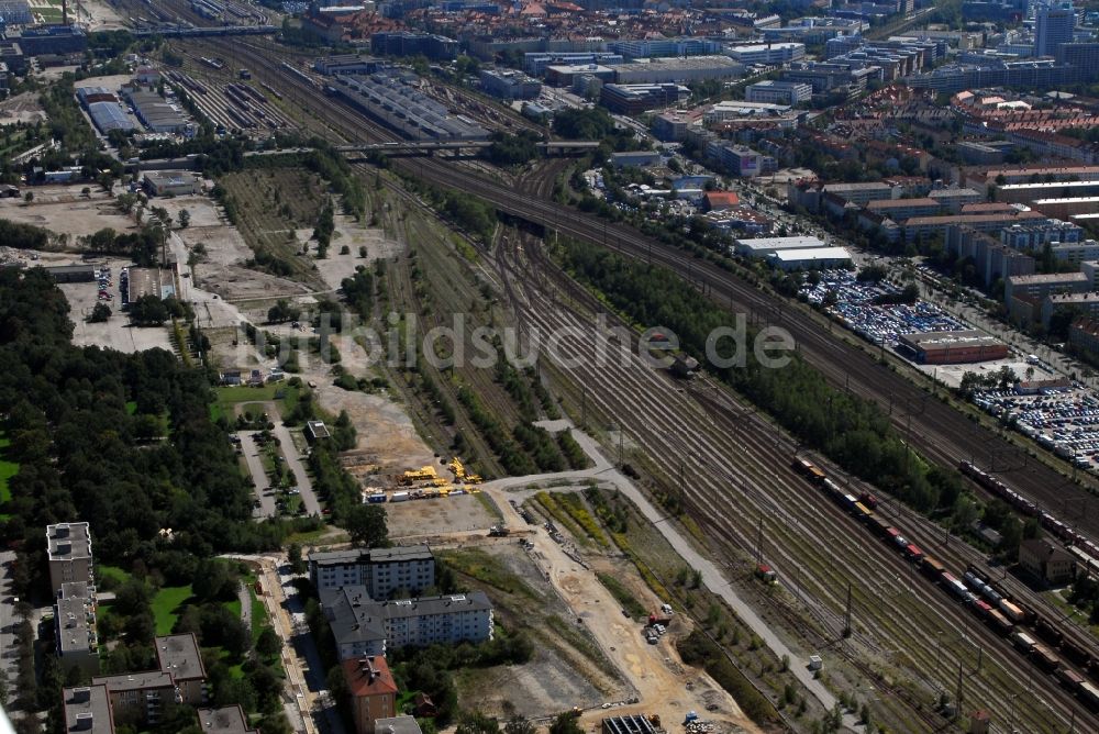 Luftaufnahme München - Baustelle zum Neubau einer Mehrfamilienhaus-Wohnanlage Am Hirschgarten im Ortsteil Neuhausen-Nymphenburg in München im Bundesland Bayern, Deutschland