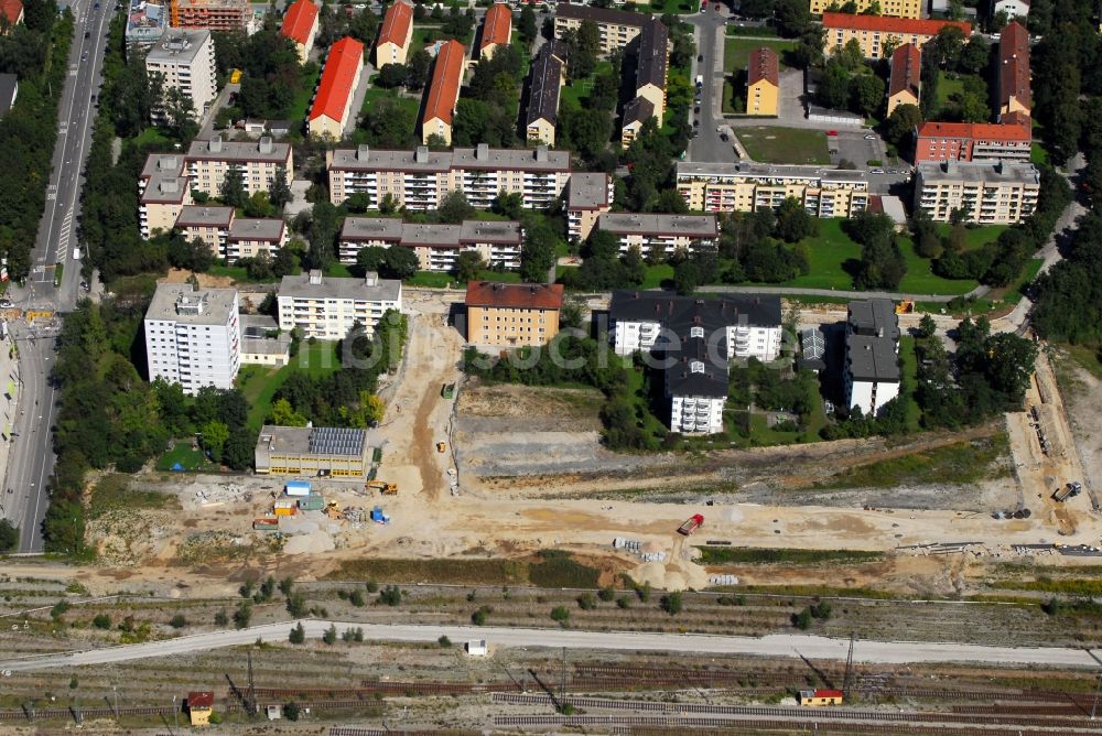 München von oben - Baustelle zum Neubau einer Mehrfamilienhaus-Wohnanlage Am Hirschgarten im Ortsteil Neuhausen-Nymphenburg in München im Bundesland Bayern, Deutschland