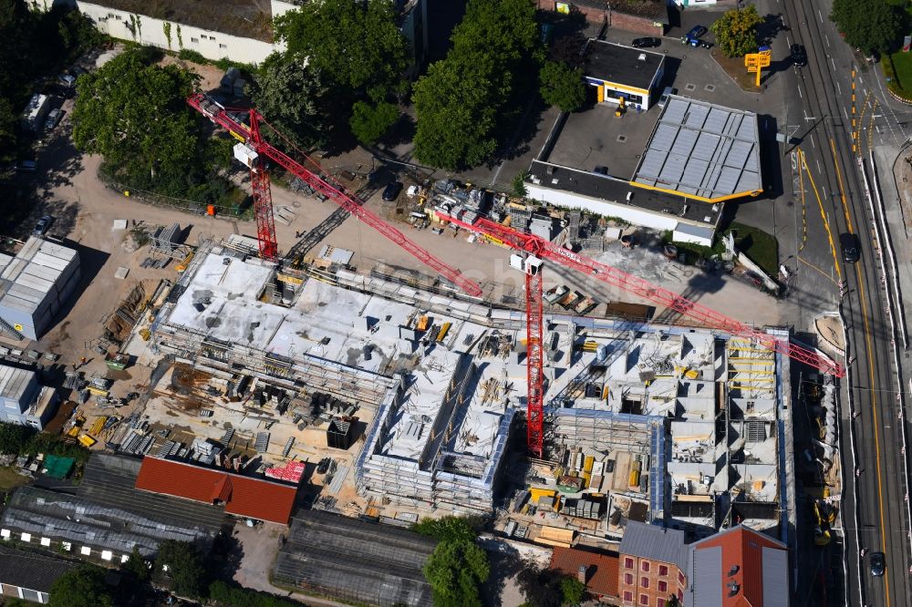 Karlsruhe von oben - Baustelle zum Neubau einer Mehrfamilienhaus-Wohnanlage Hoepfner-Areal im Ortsteil Oststadt in Karlsruhe im Bundesland Baden-Württemberg, Deutschland