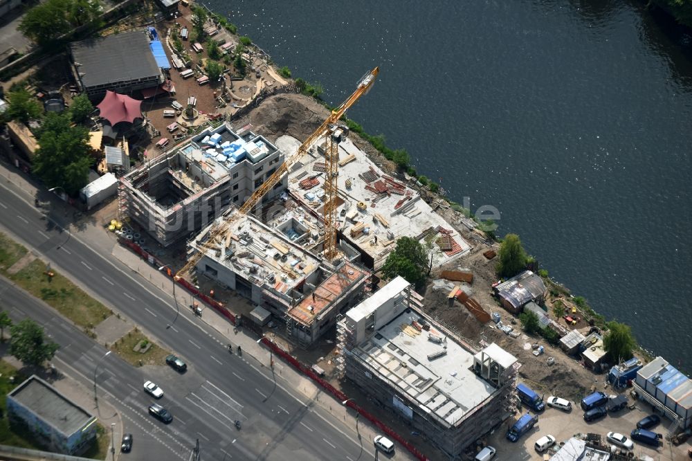 Luftbild Berlin - Baustelle zum Neubau einer Mehrfamilienhaus-Wohnanlage an der Holzmarktstraße in Berlin