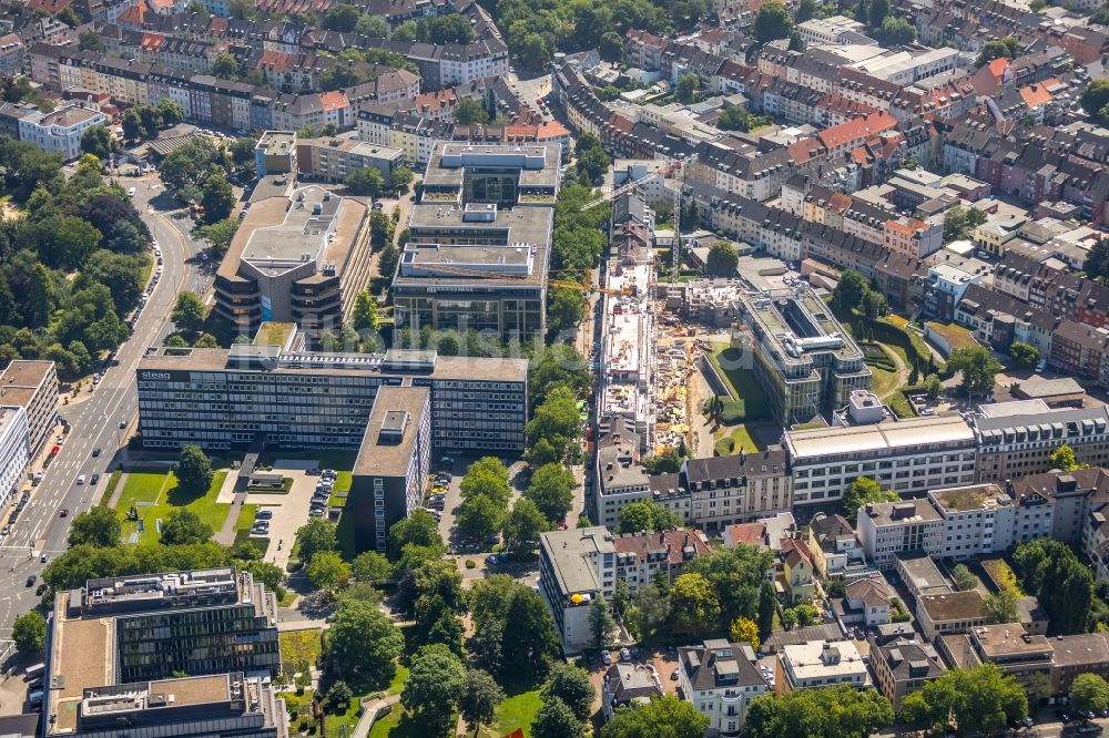 Essen aus der Vogelperspektive: Baustelle zum Neubau einer Mehrfamilienhaus-Wohnanlage der HOPF Immobilien-Entwicklungs-GmbH & Co. KG in Essen im Bundesland Nordrhein-Westfalen, Deutschland