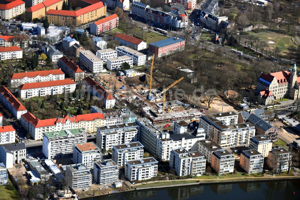 Luftaufnahme Berlin - Baustelle zum Neubau einer Mehrfamilienhaus-Wohnanlage Joachimstraße Ecke Lindenstraße im Ortsteil Köpenick in Berlin