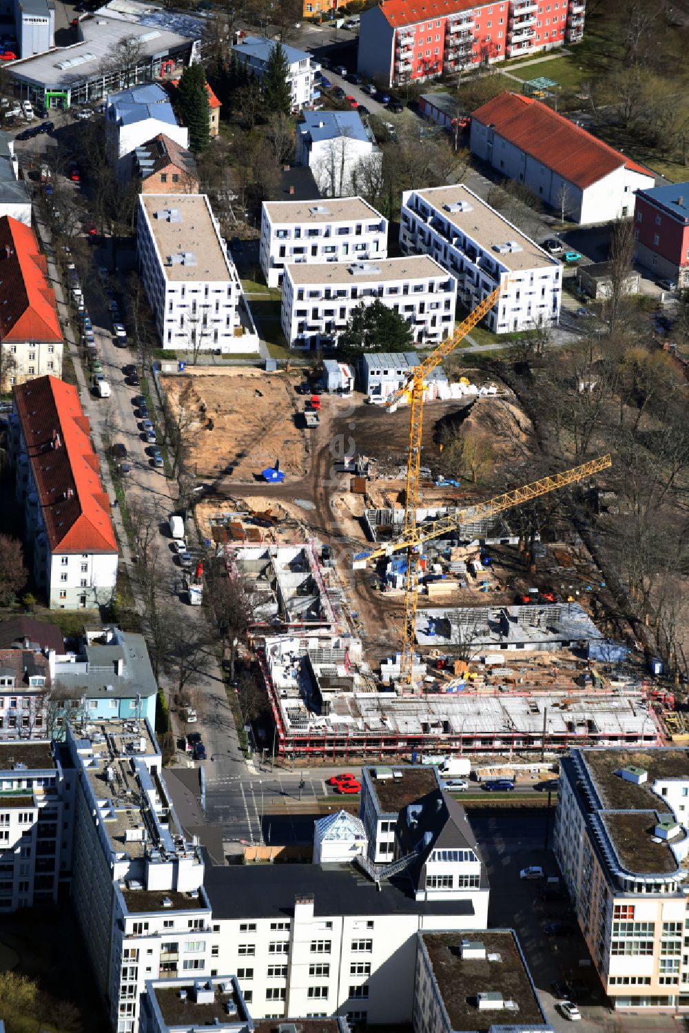 Berlin aus der Vogelperspektive: Baustelle zum Neubau einer Mehrfamilienhaus-Wohnanlage Joachimstraße Ecke Lindenstraße im Ortsteil Köpenick in Berlin