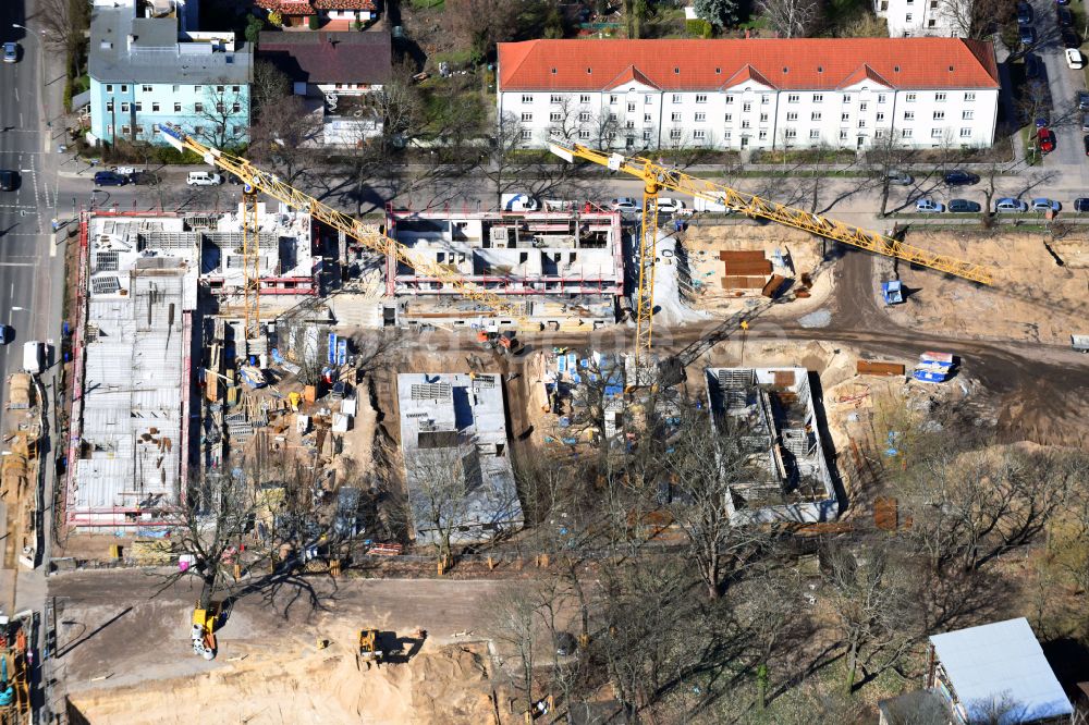 Berlin von oben - Baustelle zum Neubau einer Mehrfamilienhaus-Wohnanlage Joachimstraße Ecke Lindenstraße im Ortsteil Köpenick in Berlin