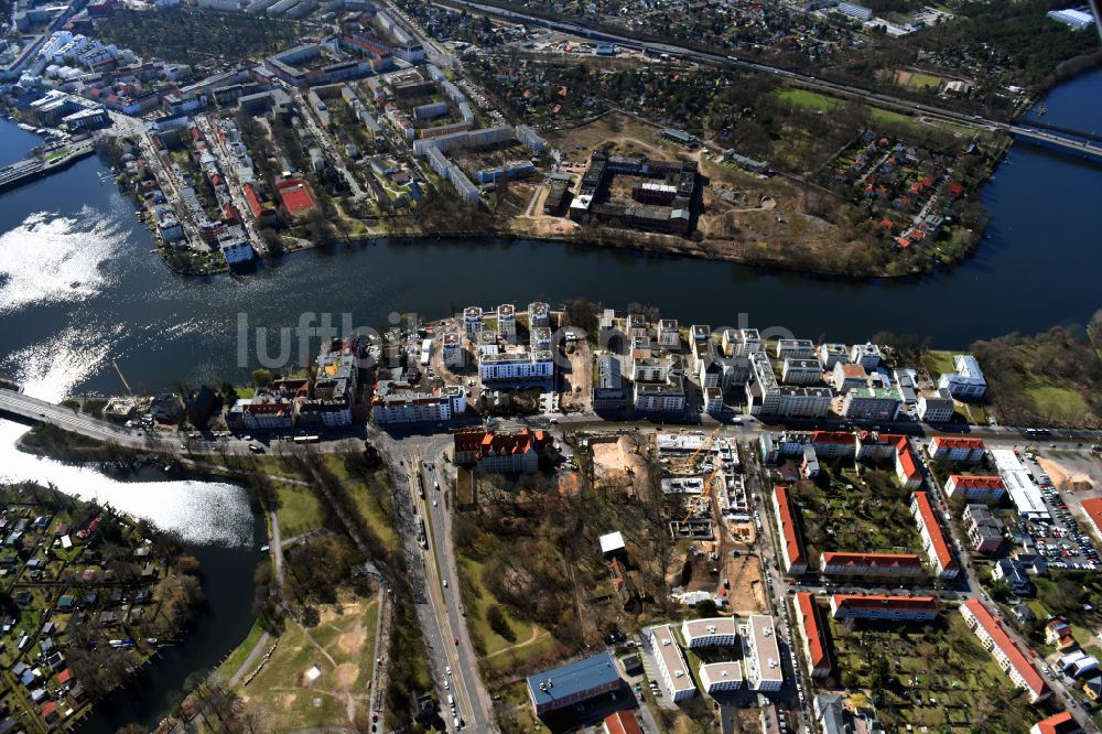 Luftbild Berlin - Baustelle zum Neubau einer Mehrfamilienhaus-Wohnanlage Joachimstraße Ecke Lindenstraße im Ortsteil Köpenick in Berlin