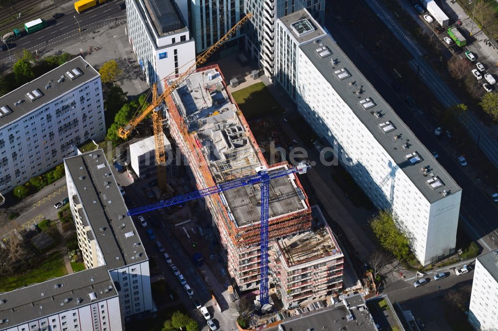 Luftbild Berlin - Baustelle zum Neubau einer Mehrfamilienhaus-Wohnanlage Königstadt Quartier am Alexanderplatz in Berlin, Deutschland