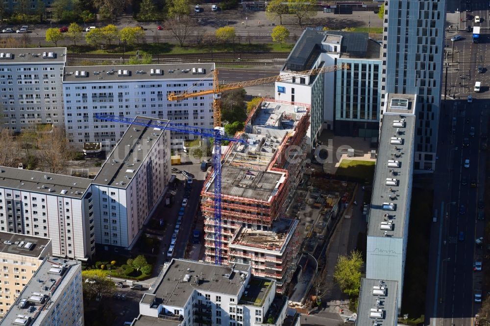 Luftbild Berlin - Baustelle zum Neubau einer Mehrfamilienhaus-Wohnanlage Königstadt Quartier am Alexanderplatz in Berlin, Deutschland