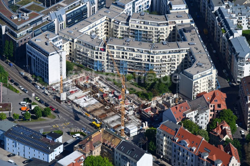 Leipzig von oben - Baustelle zum Neubau einer Mehrfamilienhaus-Wohnanlage Konstantinum in Leipzig im Bundesland Sachsen, Deutschland