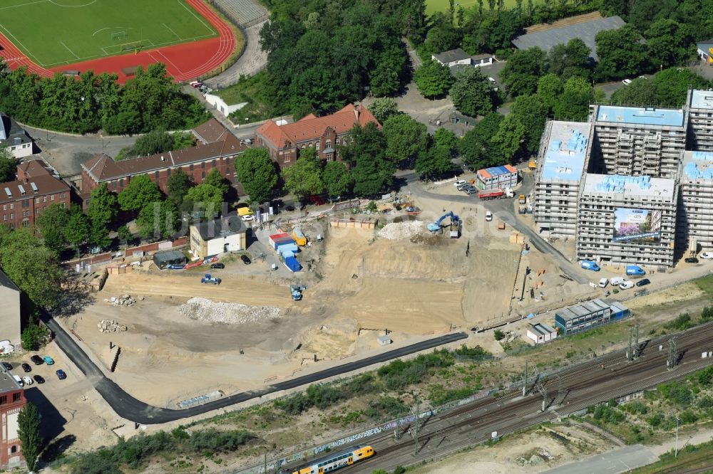 Luftbild Berlin - Baustelle zum Neubau einer Mehrfamilienhaus-Wohnanlage Kruppstraße - Lehrter Straße in Berlin