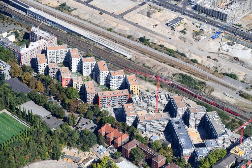 Luftbild Berlin - Baustelle zum Neubau einer Mehrfamilienhaus-Wohnanlage Kruppstraße - Lehrter Straße in Berlin