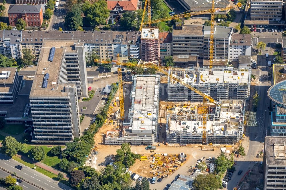 Luftbild Düsseldorf - Baustelle zum Neubau einer Mehrfamilienhaus-Wohnanlage „LaVie“ an der Schwannstraße in Düsseldorf im Bundesland Nordrhein-Westfalen, Deutschland