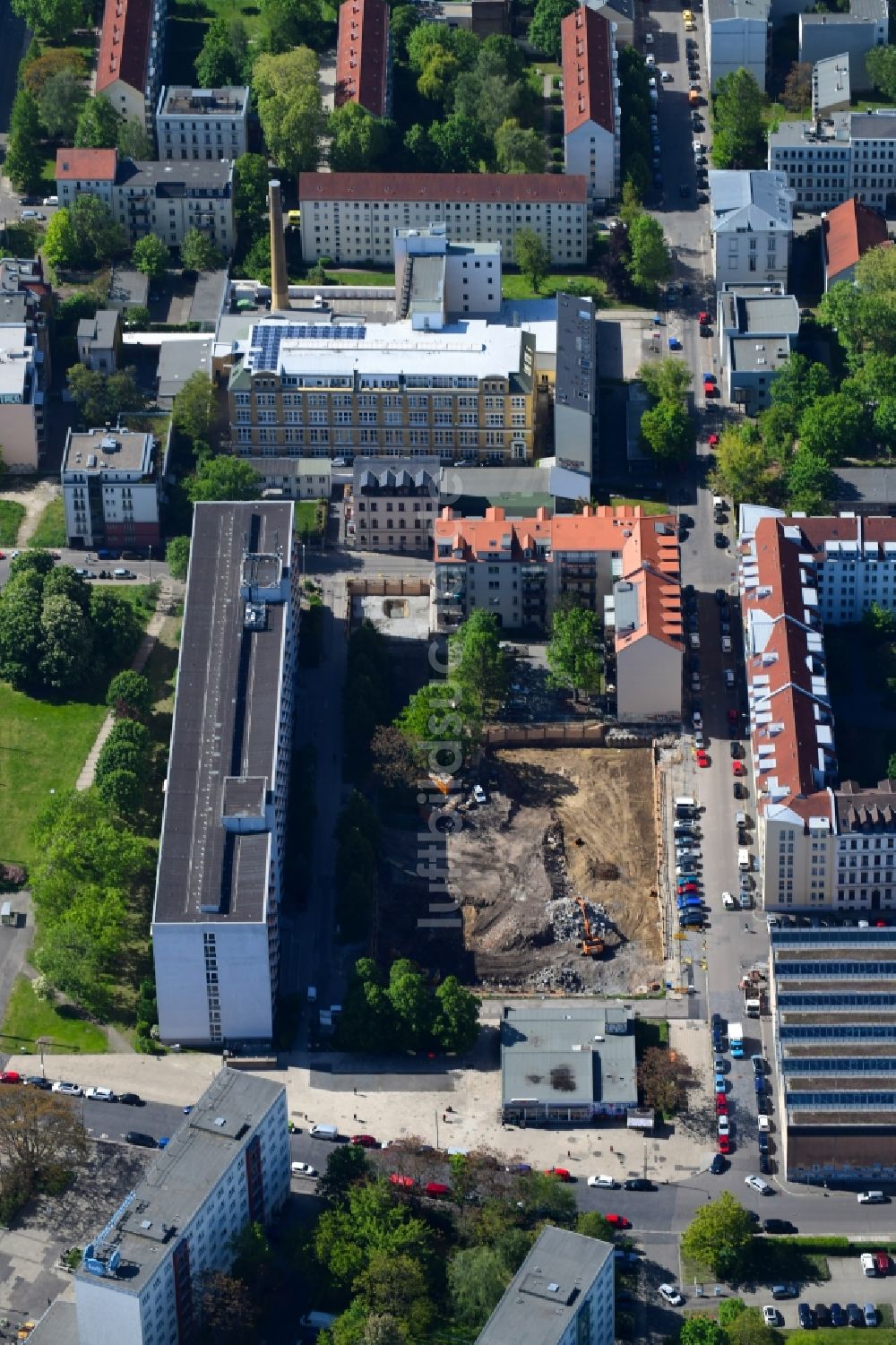 Leipzig aus der Vogelperspektive: Baustelle zum Neubau einer Mehrfamilienhaus-Wohnanlage der Leipziger Wohnungs- und Baugesellschaft mbH in Leipzig im Bundesland Sachsen, Deutschland