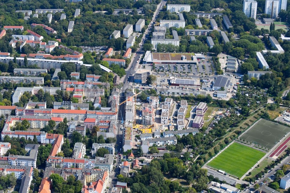 Luftaufnahme Berlin - Baustelle zum Neubau einer Mehrfamilienhaus-Wohnanlage Das Lichtenhain im Ortsteil Lichtenberg in Berlin, Deutschland