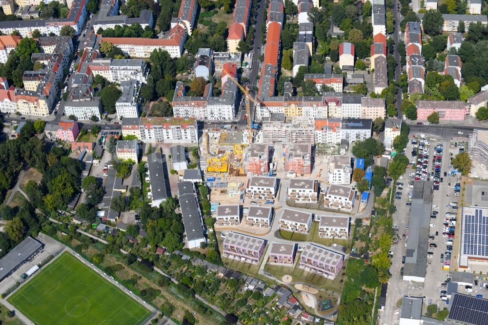 Berlin von oben - Baustelle zum Neubau einer Mehrfamilienhaus-Wohnanlage Das Lichtenhain im Ortsteil Lichtenberg in Berlin, Deutschland