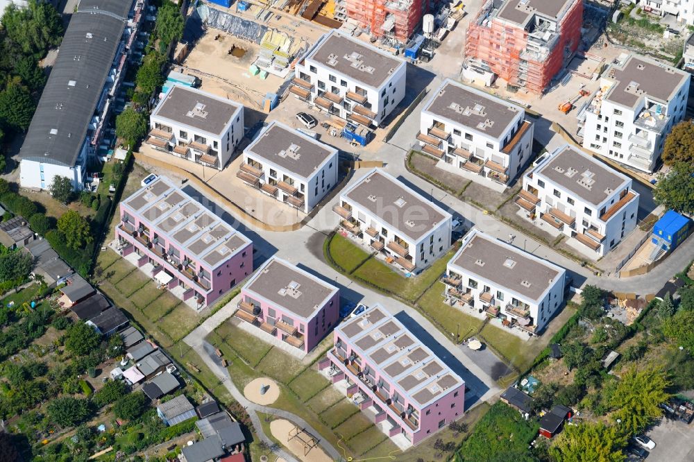 Luftbild Berlin - Baustelle zum Neubau einer Mehrfamilienhaus-Wohnanlage Das Lichtenhain im Ortsteil Lichtenberg in Berlin, Deutschland