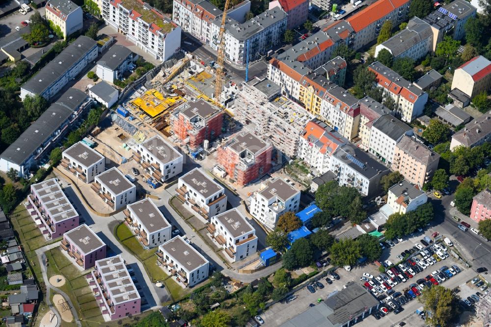 Berlin von oben - Baustelle zum Neubau einer Mehrfamilienhaus-Wohnanlage Das Lichtenhain im Ortsteil Lichtenberg in Berlin, Deutschland