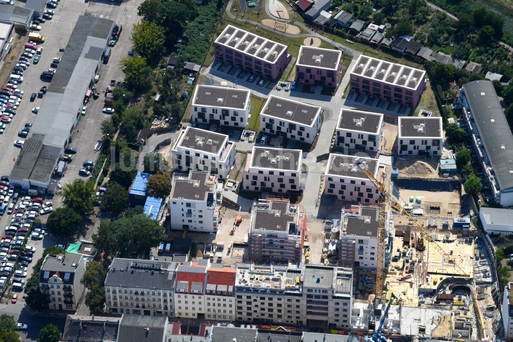 Luftbild Berlin - Baustelle zum Neubau einer Mehrfamilienhaus-Wohnanlage Das Lichtenhain im Ortsteil Lichtenberg in Berlin, Deutschland