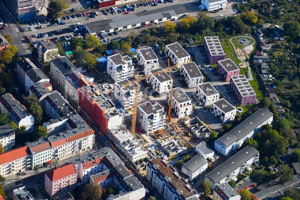 Berlin aus der Vogelperspektive: Baustelle zum Neubau einer Mehrfamilienhaus-Wohnanlage Das Lichtenhain im Ortsteil Lichtenberg in Berlin, Deutschland