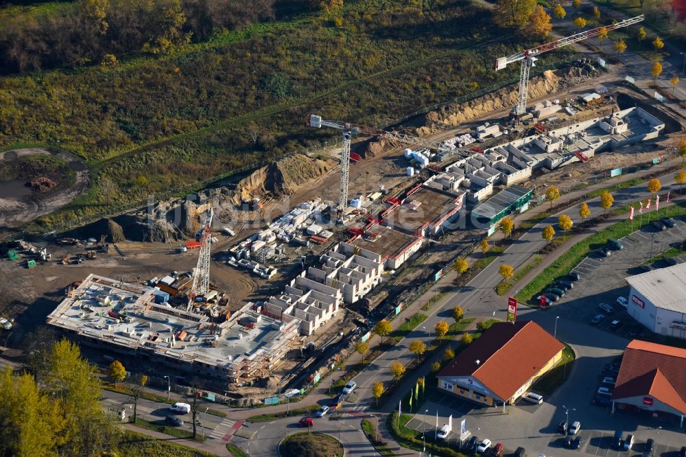 Teltow von oben - Baustelle zum Neubau einer Mehrfamilienhaus-Wohnanlage Lichterfelder Allee Ecke Schönower Straße in Teltow im Bundesland Brandenburg, Deutschland