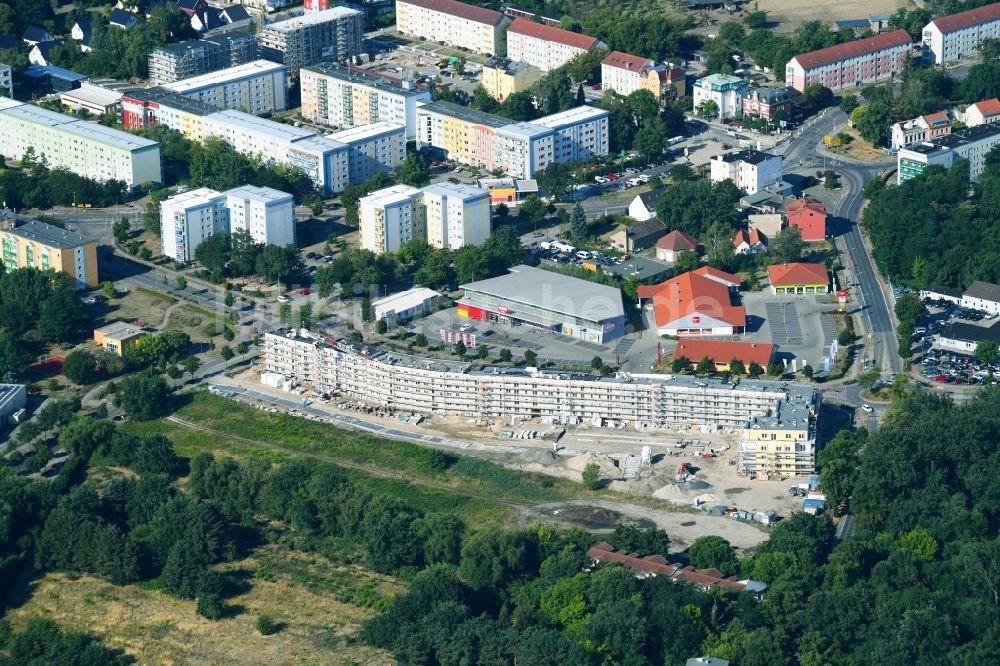 Teltow von oben - Baustelle zum Neubau einer Mehrfamilienhaus-Wohnanlage Lichterfelder Allee Ecke Schönower Straße in Teltow im Bundesland Brandenburg, Deutschland