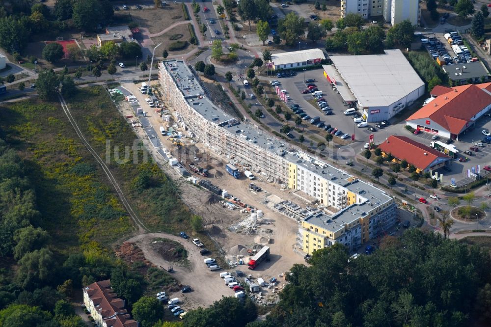 Luftbild Teltow - Baustelle zum Neubau einer Mehrfamilienhaus-Wohnanlage Lichterfelder Allee Ecke Schönower Straße in Teltow im Bundesland Brandenburg, Deutschland