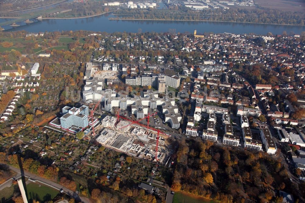 Mainz von oben - Baustelle zum Neubau einer Mehrfamilienhaus-Wohnanlage in Mainz im Bundesland Rheinland-Pfalz