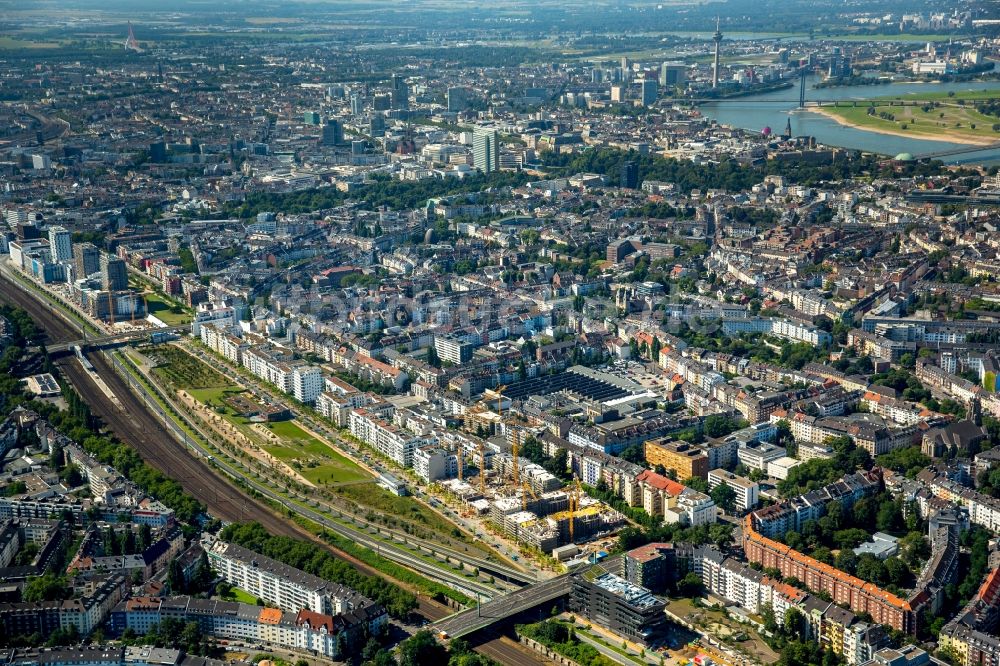 Düsseldorf von oben - Baustelle zum Neubau einer Mehrfamilienhaus-Wohnanlage an der Marc-Chagall-Straße in Düsseldorf im Bundesland Nordrhein-Westfalen