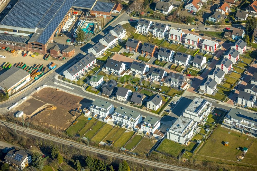 Luftaufnahme Essen - Baustelle zum Neubau einer Mehrfamilienhaus-Wohnanlage Mariannenbahn - Gartbecke in Essen im Bundesland Nordrhein-Westfalen, Deutschland