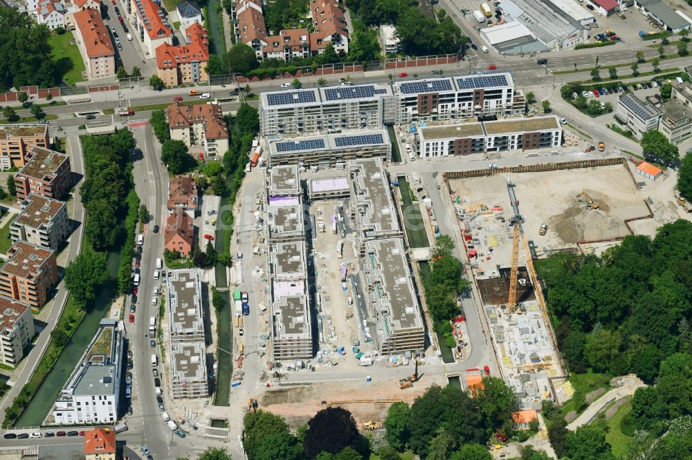 Augsburg aus der Vogelperspektive: Baustelle zum Neubau einer Mehrfamilienhaus-Wohnanlage der Martini GmbH & Co. KG in Augsburg im Bundesland Bayern, Deutschland