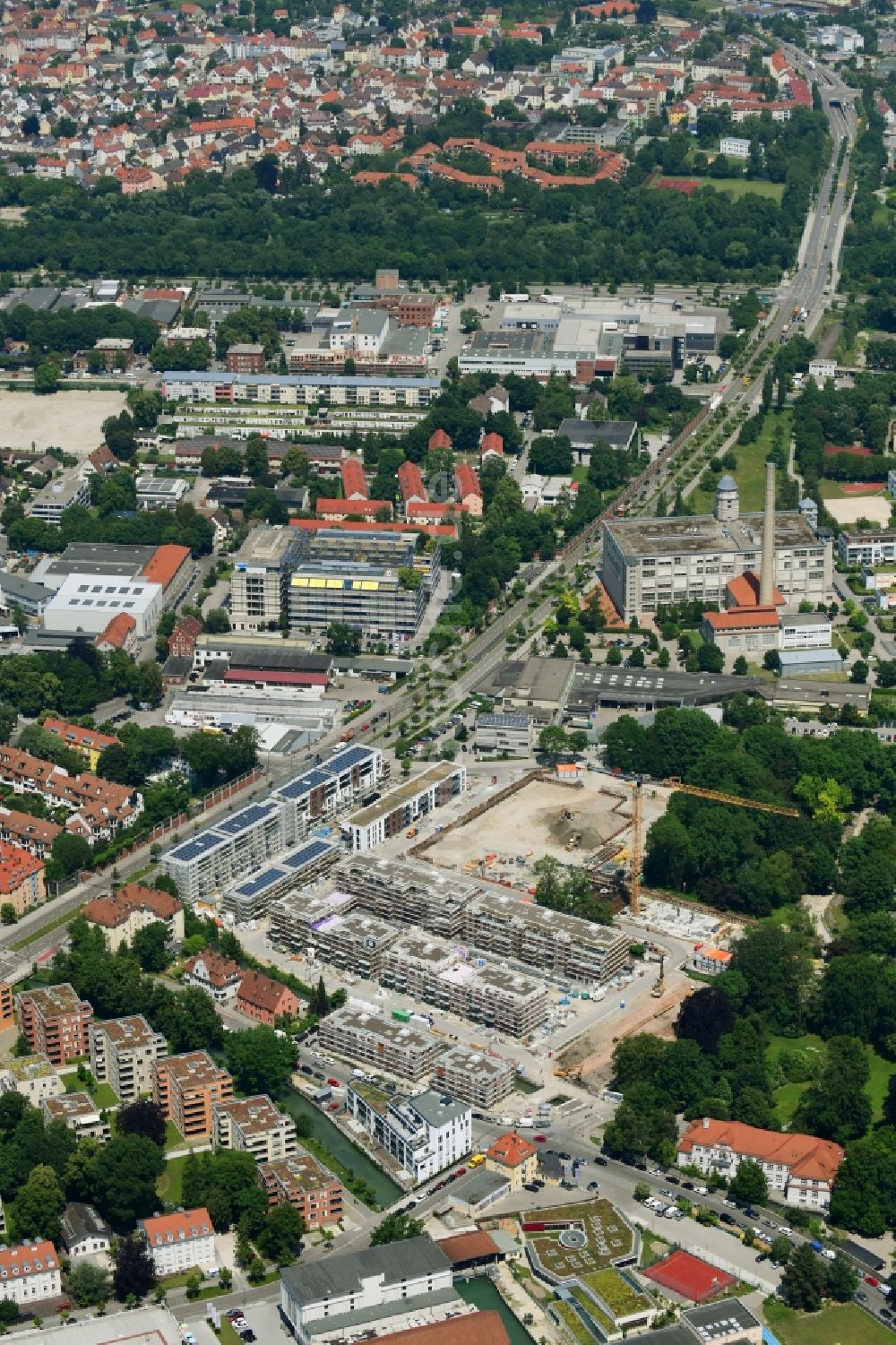 Luftaufnahme Augsburg - Baustelle zum Neubau einer Mehrfamilienhaus-Wohnanlage der Martini GmbH & Co. KG in Augsburg im Bundesland Bayern, Deutschland