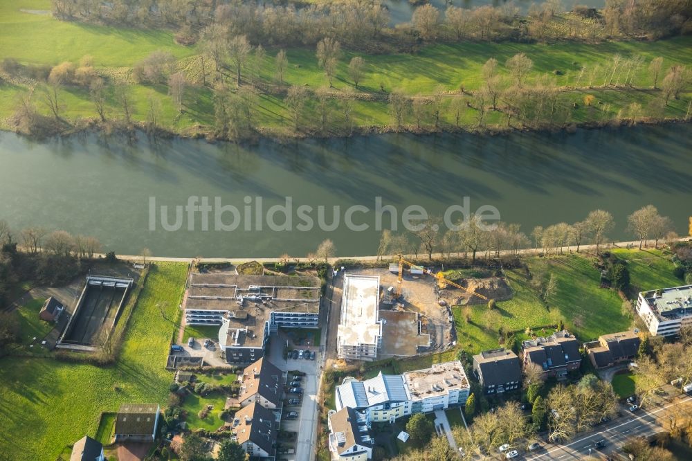 Mülheim an der Ruhr aus der Vogelperspektive: Baustelle zum Neubau einer Mehrfamilienhaus-Wohnanlage an der Mendener Straße in Mülheim an der Ruhr im Bundesland Nordrhein-Westfalen, Deutschland